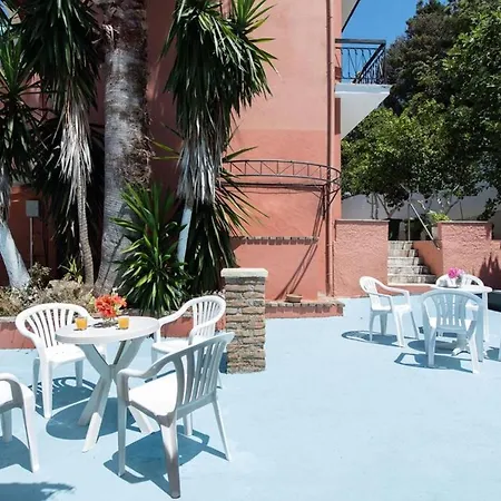 아파트호텔 Blue Garden Corfu (city)